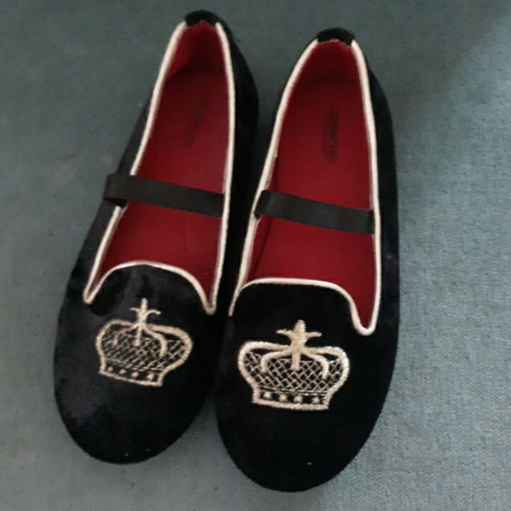 Black velvet ballet flats